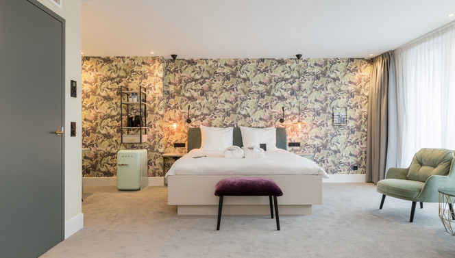 Honeymoon suite