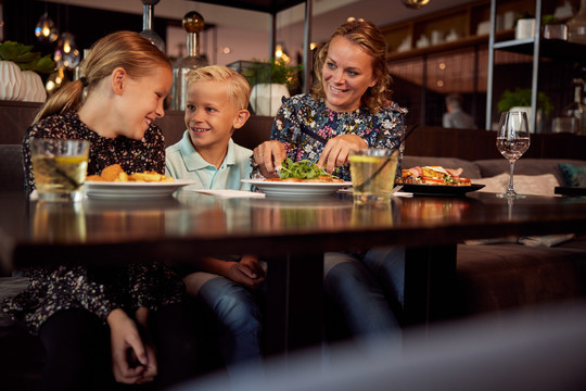 Smullen met Timo Toekan